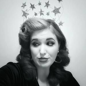 Meet your Posher, Melinda-catherine